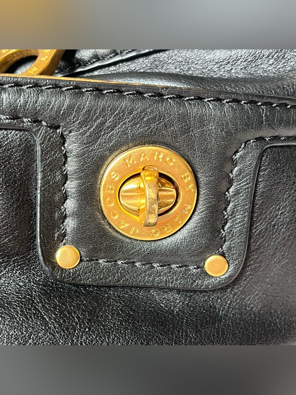 MARC BY MARC JACOBS Totally Turnlock Faridah Black Leather Hobo Bag - Picture 9 of 16